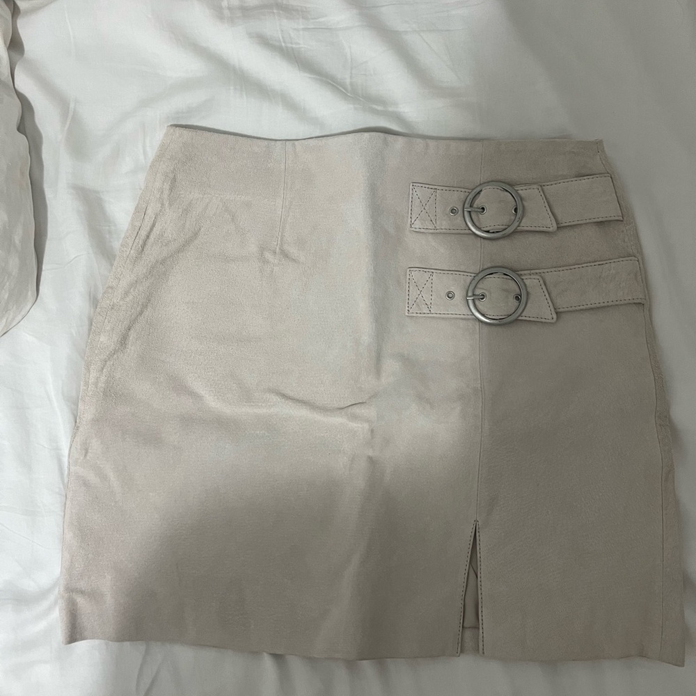 Suede High Waist mini skirt with buckles